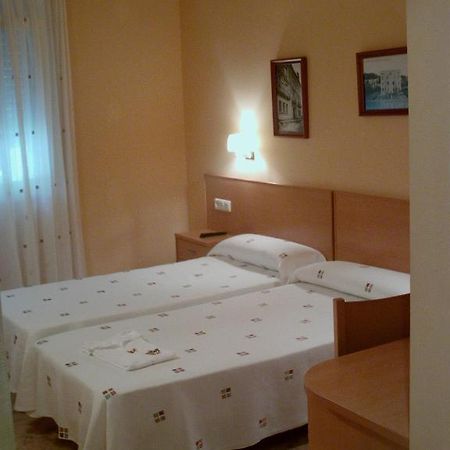 Hotel Mont-Roig Zewnętrze zdjęcie